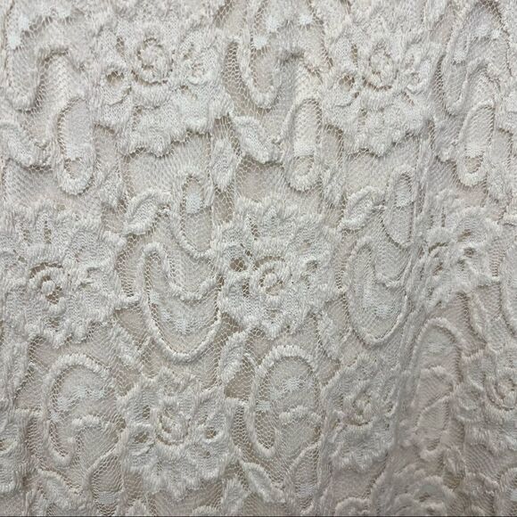 TORRID Women's Beige Lace Overlay Midi Skirt Size 3 - Picture 4 of 9